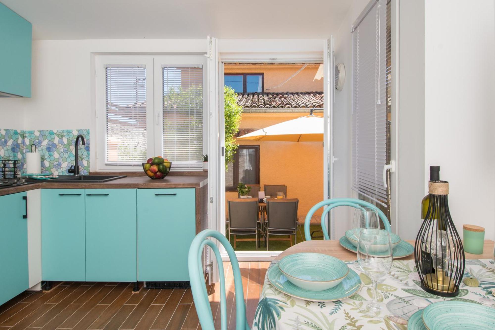 Apartman Dana Kastelir-Labinci エクステリア 写真